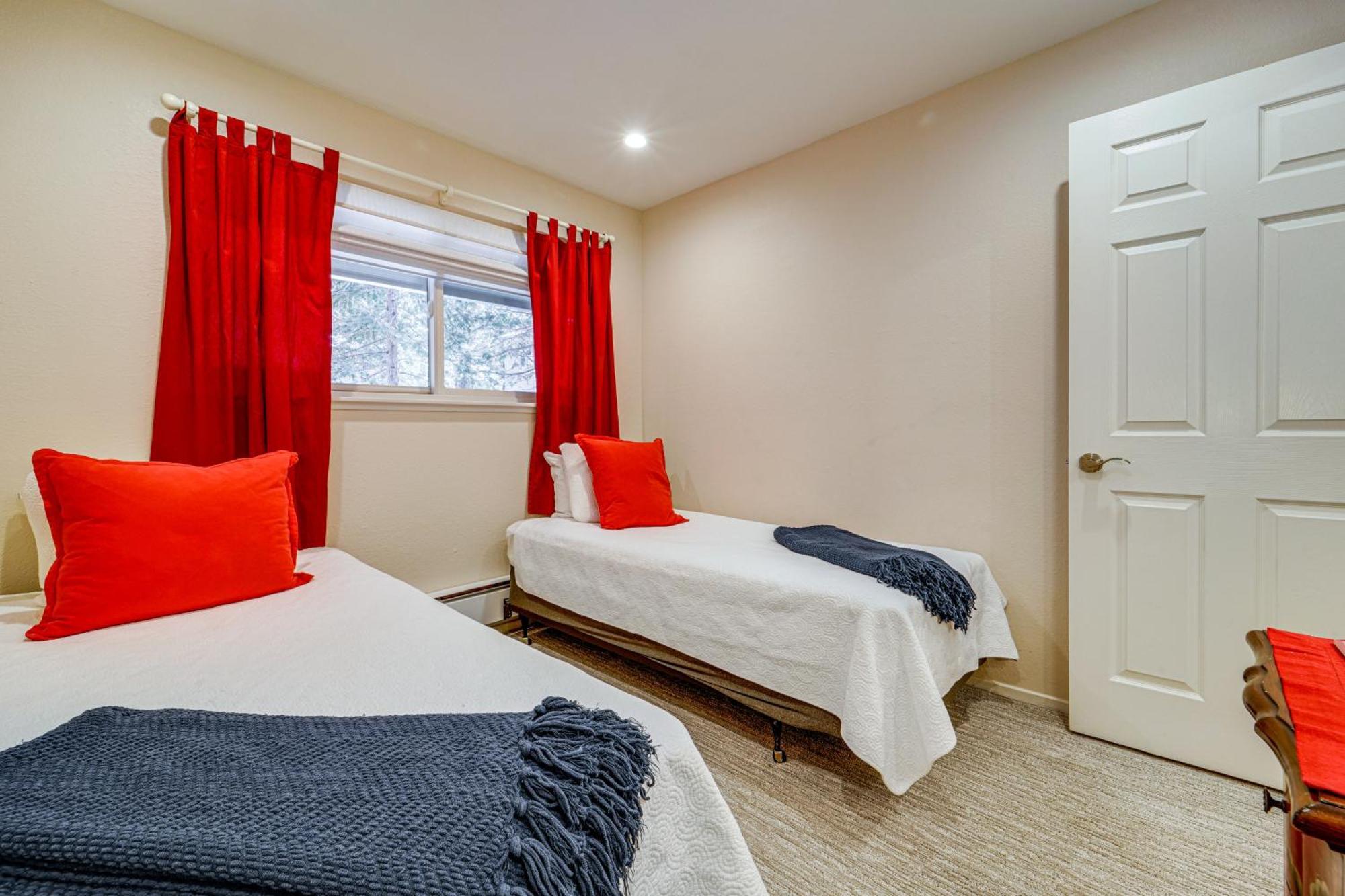 Tahoe Condo About 1 Mi To Diamond Peak Ski Resort! Incline Village Exterior photo